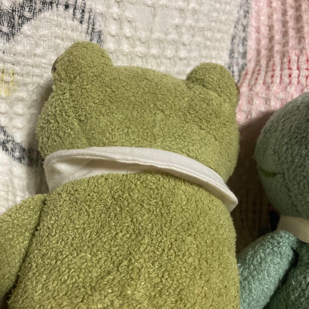 モンスイユ　カエル　ブリトー　ぬいぐるみ　中古品　色違い2こセット