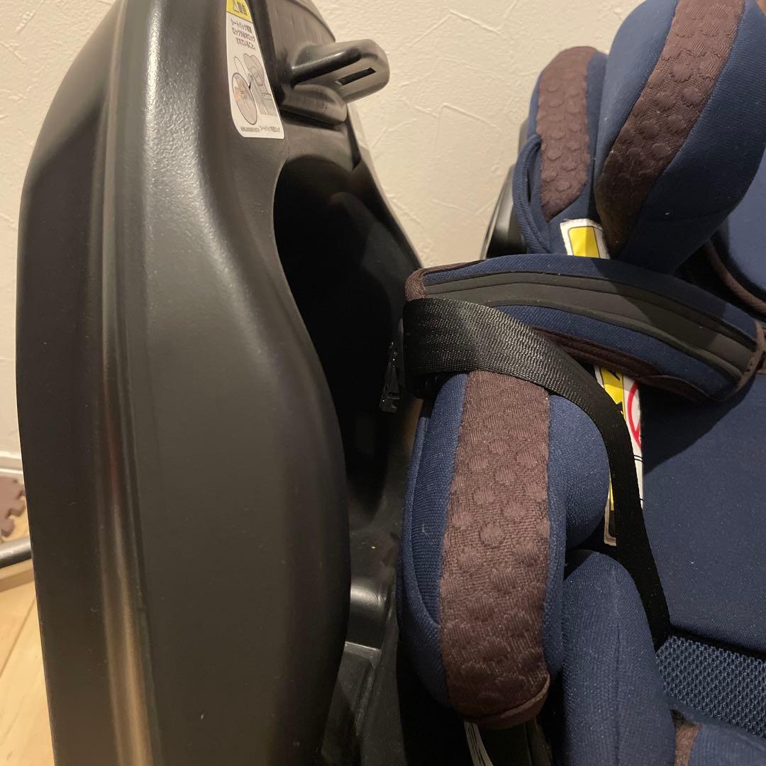 美品！アップリカ　フラディア グロウ ISOFIX 360°セーフティー