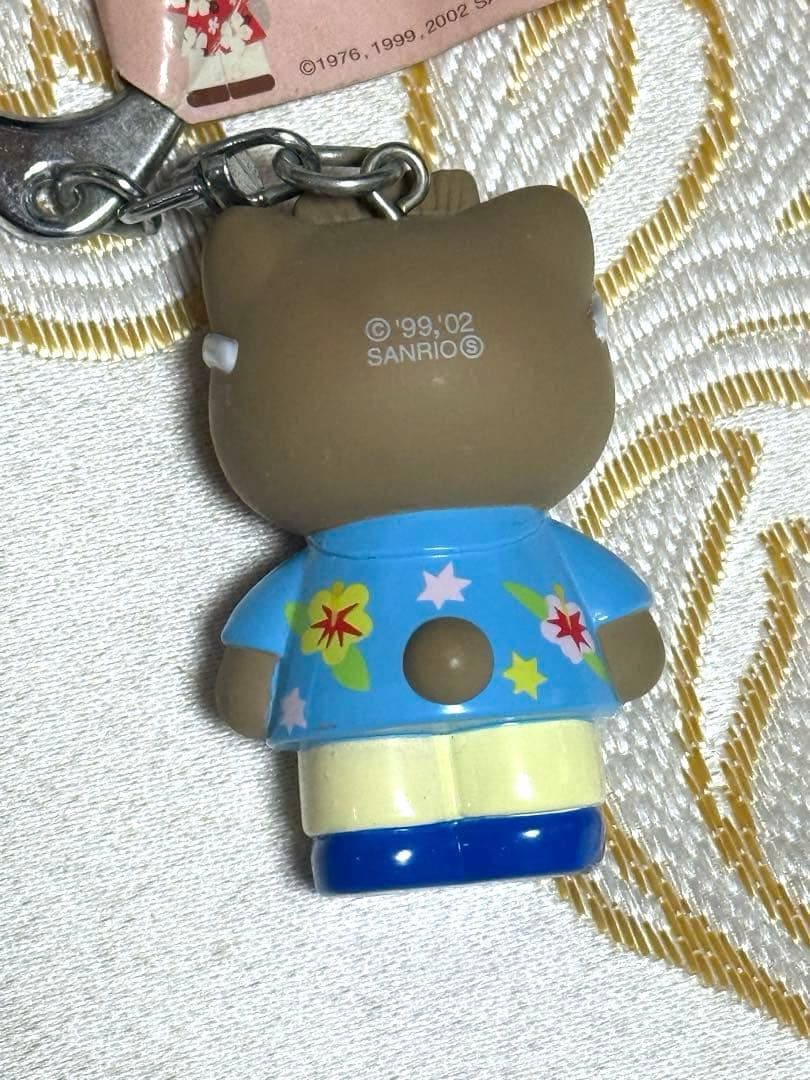 沖縄限定 日焼けキティ 日焼けダニエル 2個セット キーホルダー