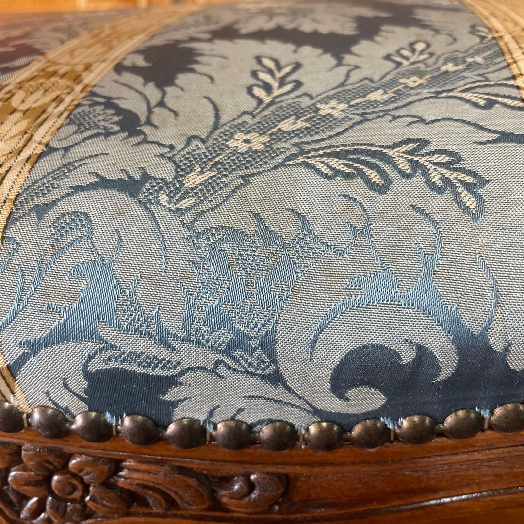 お値下げ‼︎ イタリア製猫脚スツール