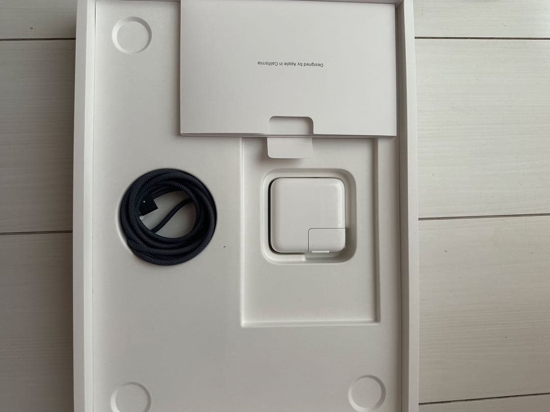 《値下げ中&値下げ交渉》MacBook Air M2ミッドナイト【即購入&配送】