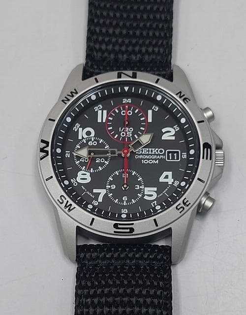 セイコー海外モデル クォーツ クロノグラフ 新品　SND399P1