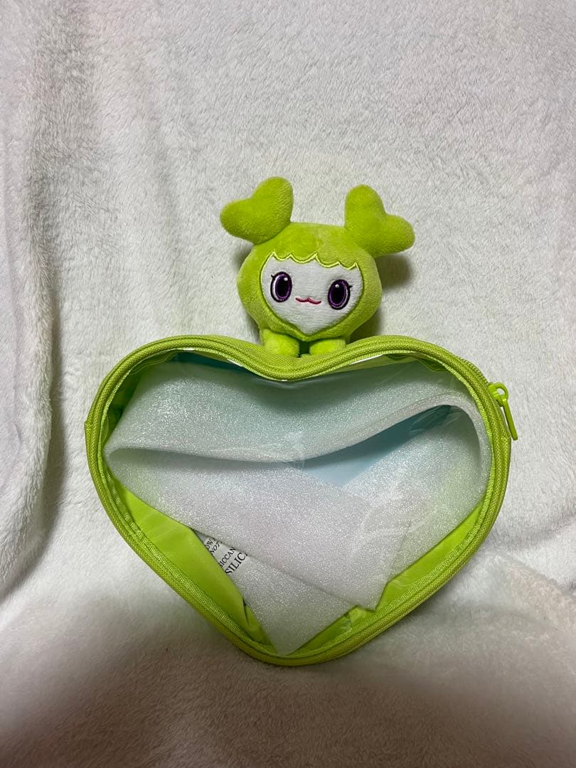 TWICE LOVELYS ぴょこきゅんボディバッグ～GiGO限定 6個セット - メルカリ