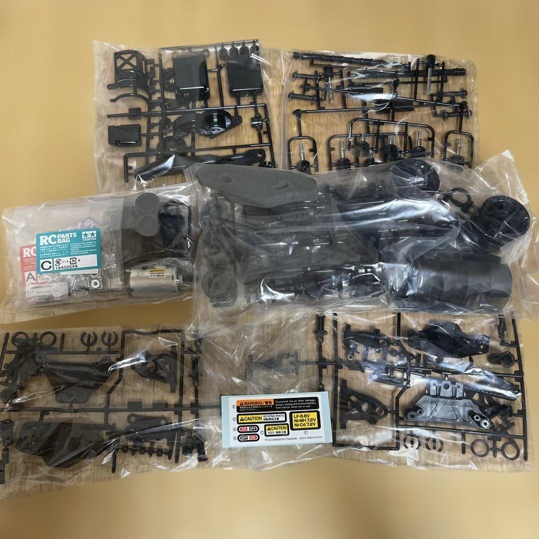 タミヤ TT-02 シャフト駆動 4WD ラジコンカー