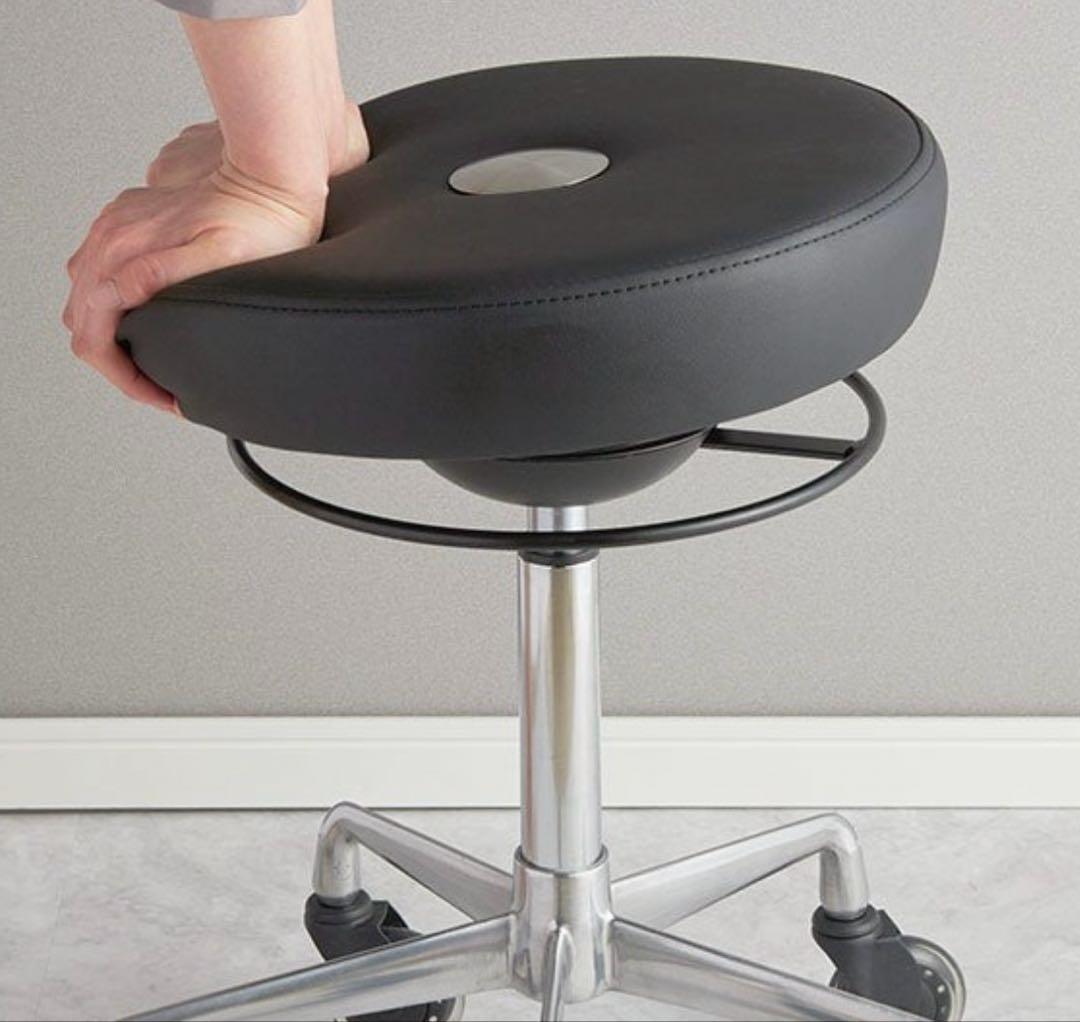 古物販売K・A　座面が傾く　スプリング入り　リングレバー　回転スツール