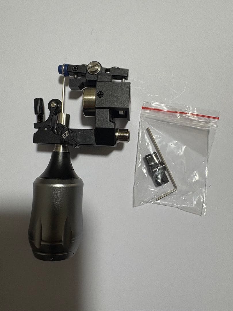 EZブランドのThunderbolt Force 2タトゥーマシン