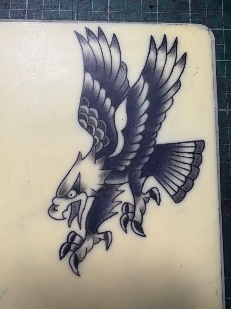 EZブランドのThunderbolt Force 2タトゥーマシン