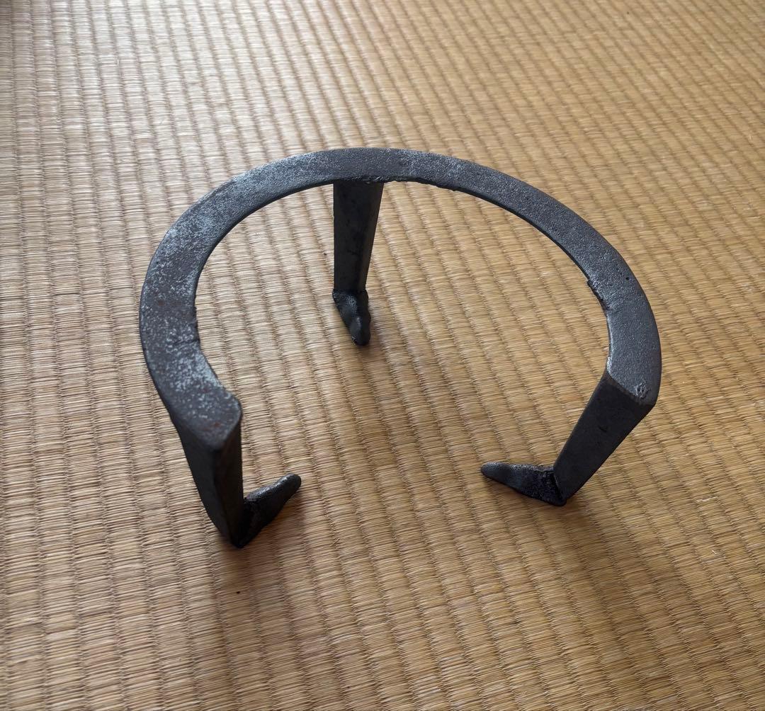 茶道具 風炉 五徳付 敷板❤️荒目板 鉄器製五徳 火鉢道具 キャンプ用品