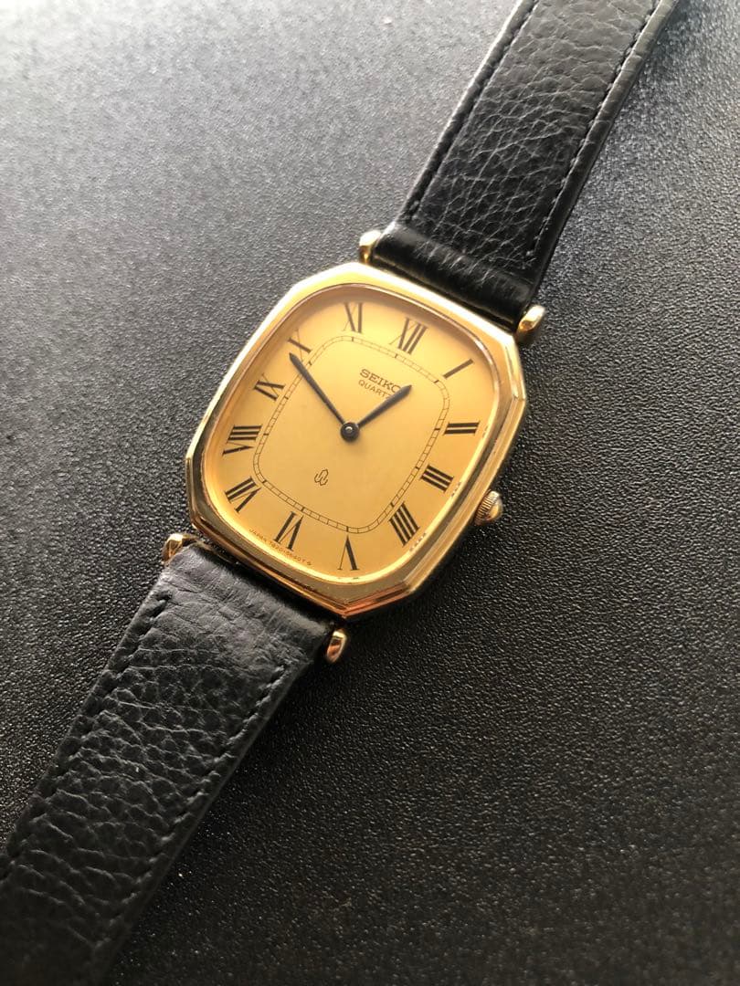 koka様　セイコー　シャリオ　SEIKO スクエア　ローマン文字　腕時計