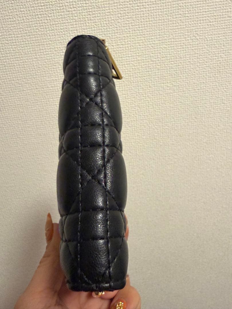 Dior ブラック キルティング ケース