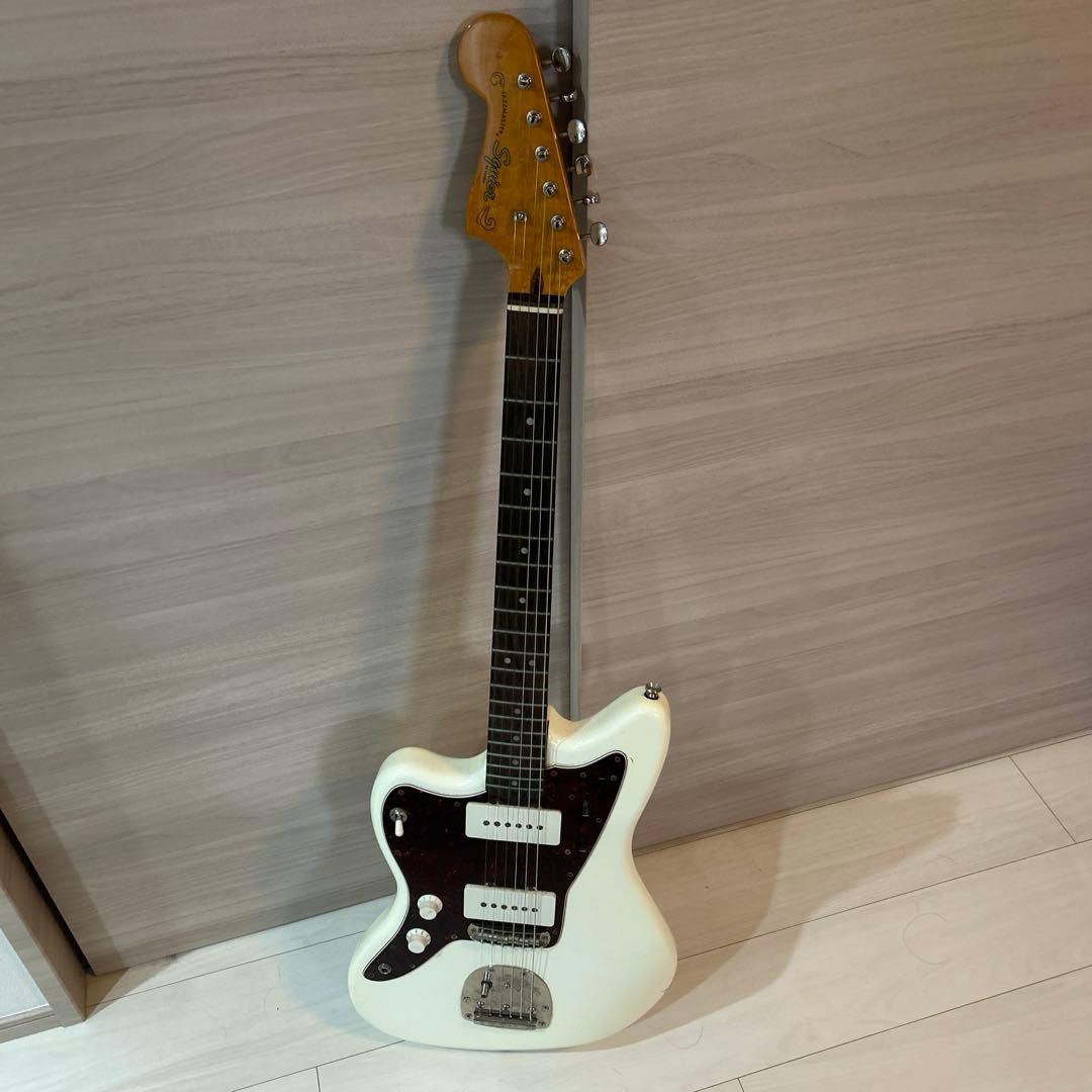 Squier by FenderジャズマスターLefty