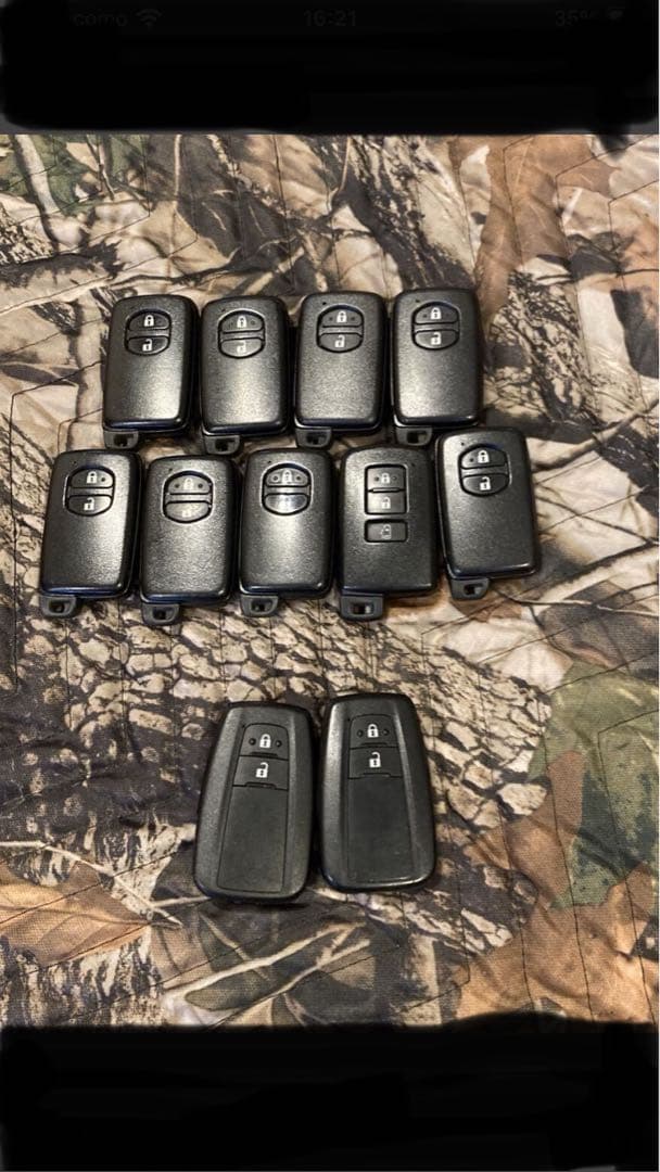 トヨタ 純正スマートキー プリウス ZVW51 ZVW30