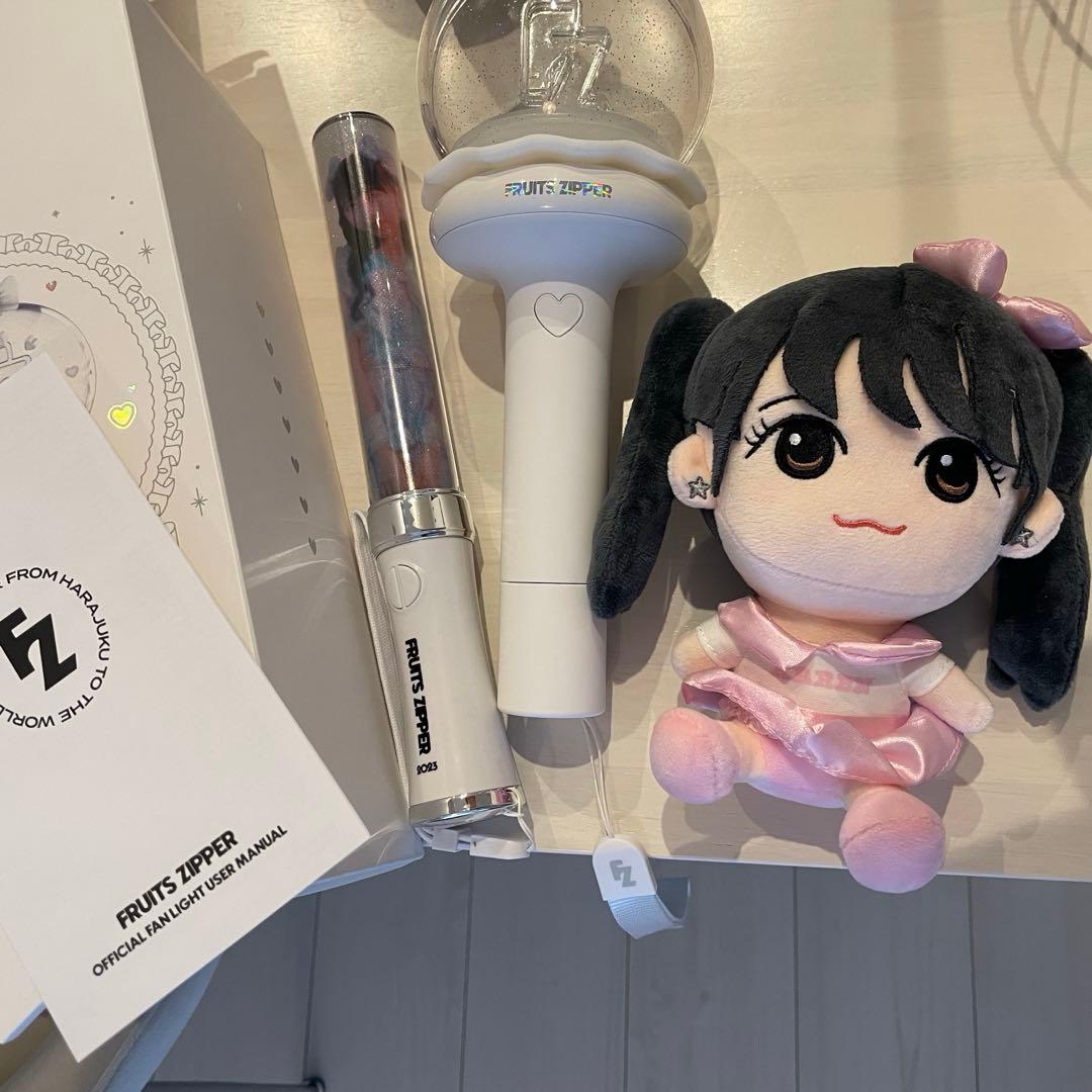 ちびぬい・ペンライト2種セット（フルーツジッパー） - メルカリ
