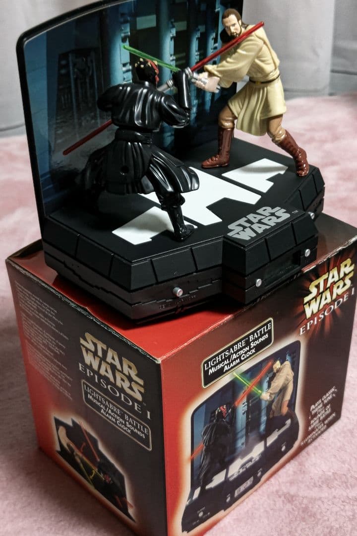 スターウォーズ　ライトセーバーバトル　ミュージカル　アクション　アラームクロック