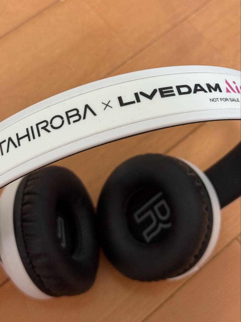 DXTEEN 田中笑太郎 オリジナルサイン入りヘッドフォン