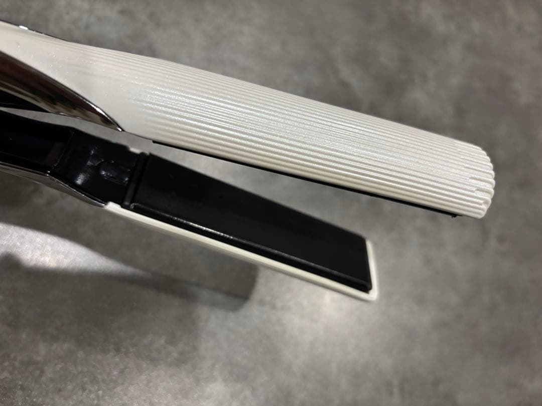 ⭐️箱不要¥500割引】MTG リファ ReFa ストレートヘアアイロン①