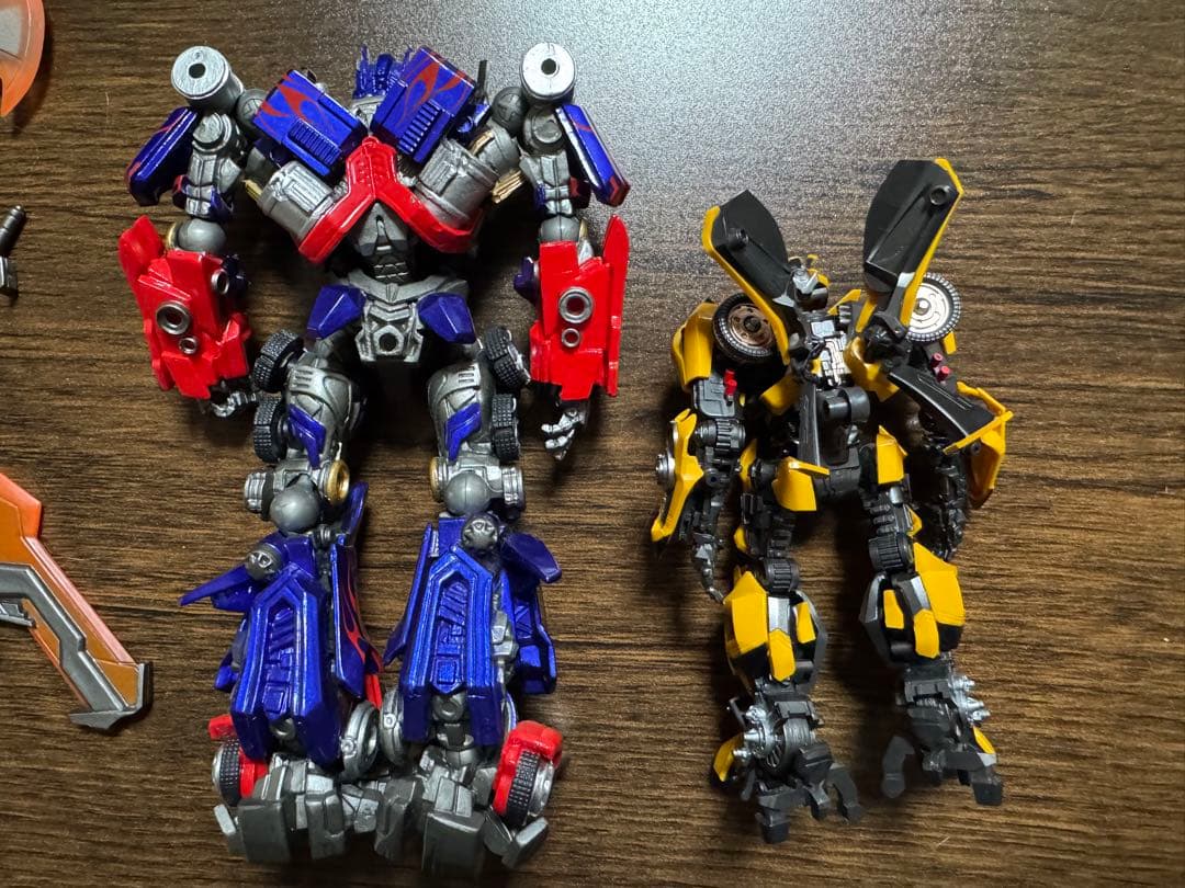 オプティマスプライム バンブルビー セット　リボルテック　トランペッター