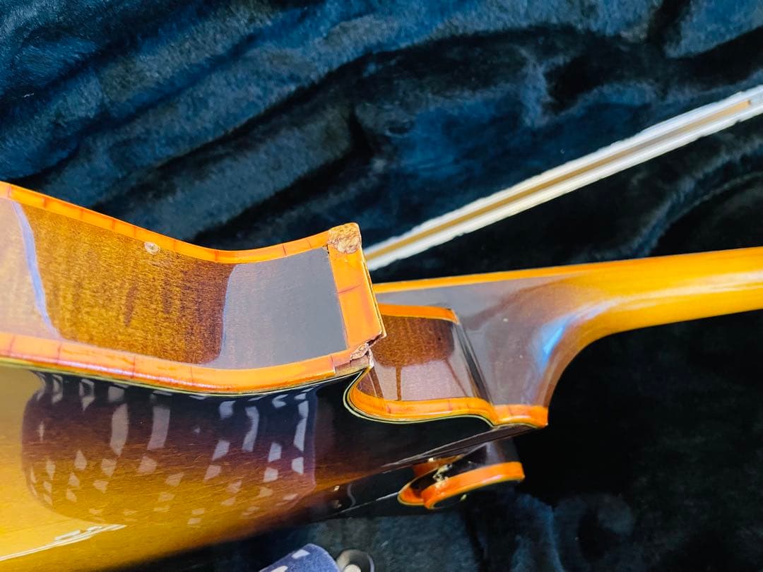 チャッピーj様　フラットマンドリン The Kasuga ハードケース付