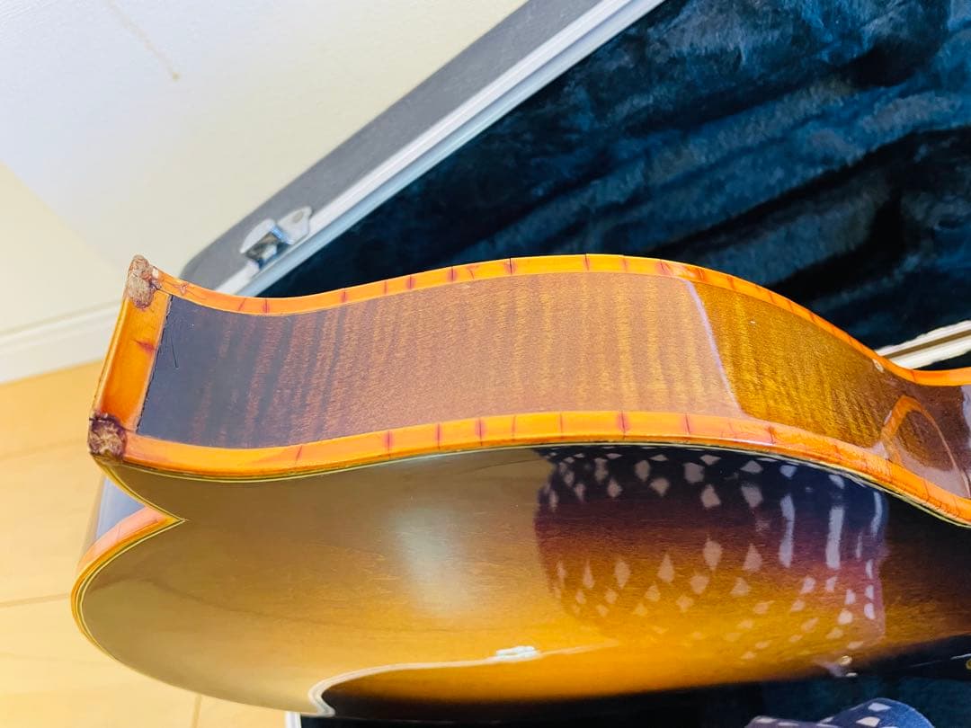 チャッピーj様　フラットマンドリン The Kasuga ハードケース付