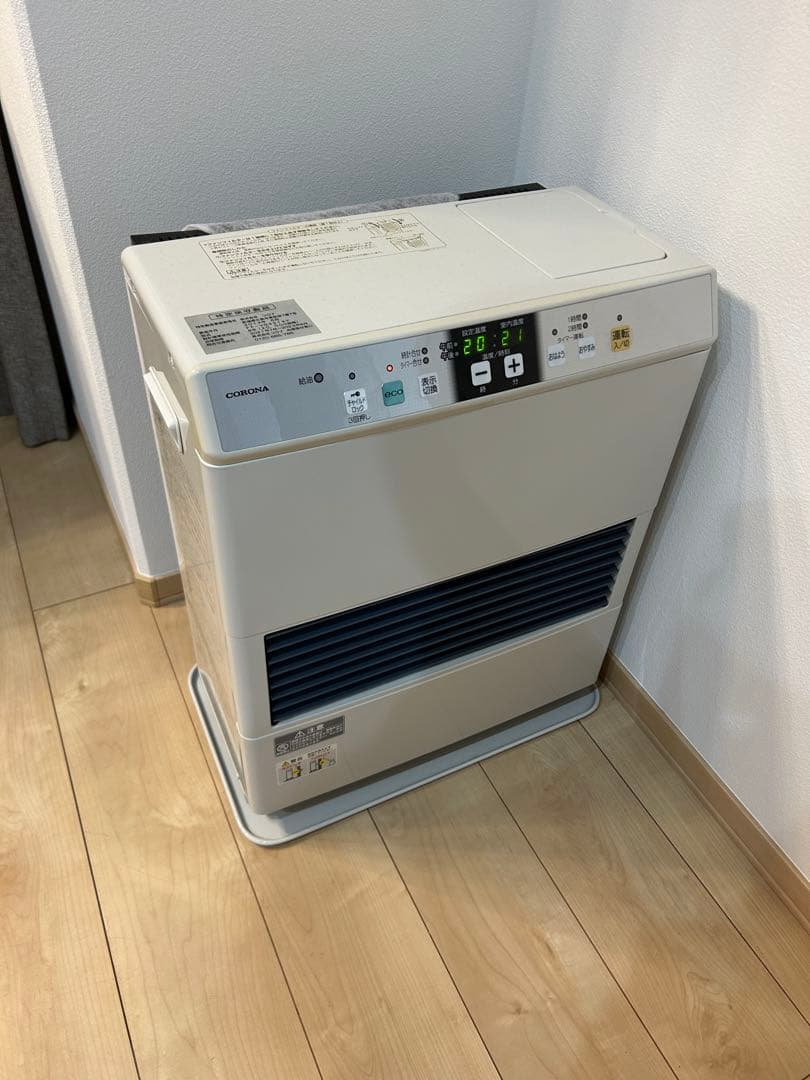 ト*モ様 去年購入 新品未開封CORONA 石油ファンヒーター FH-G4623