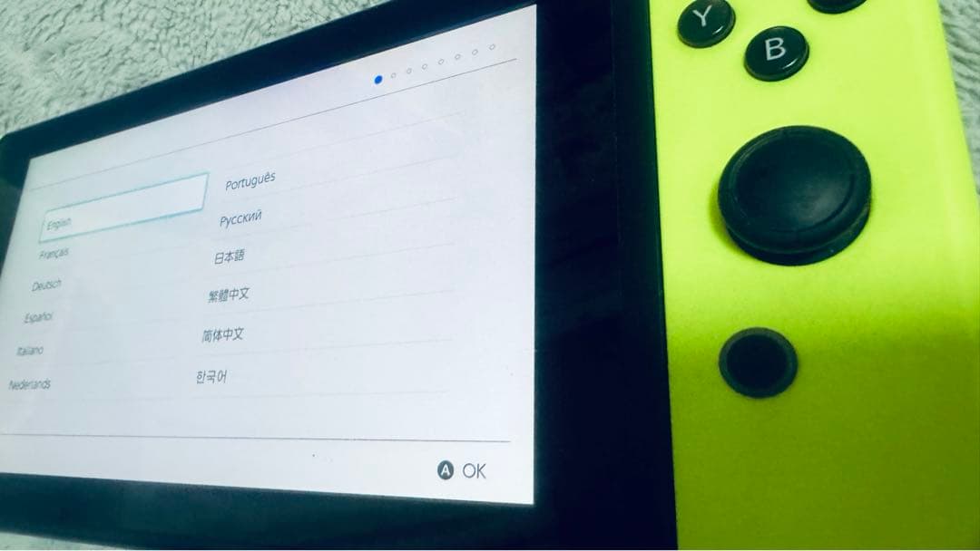 Switch 本体とJoy-Conのみ