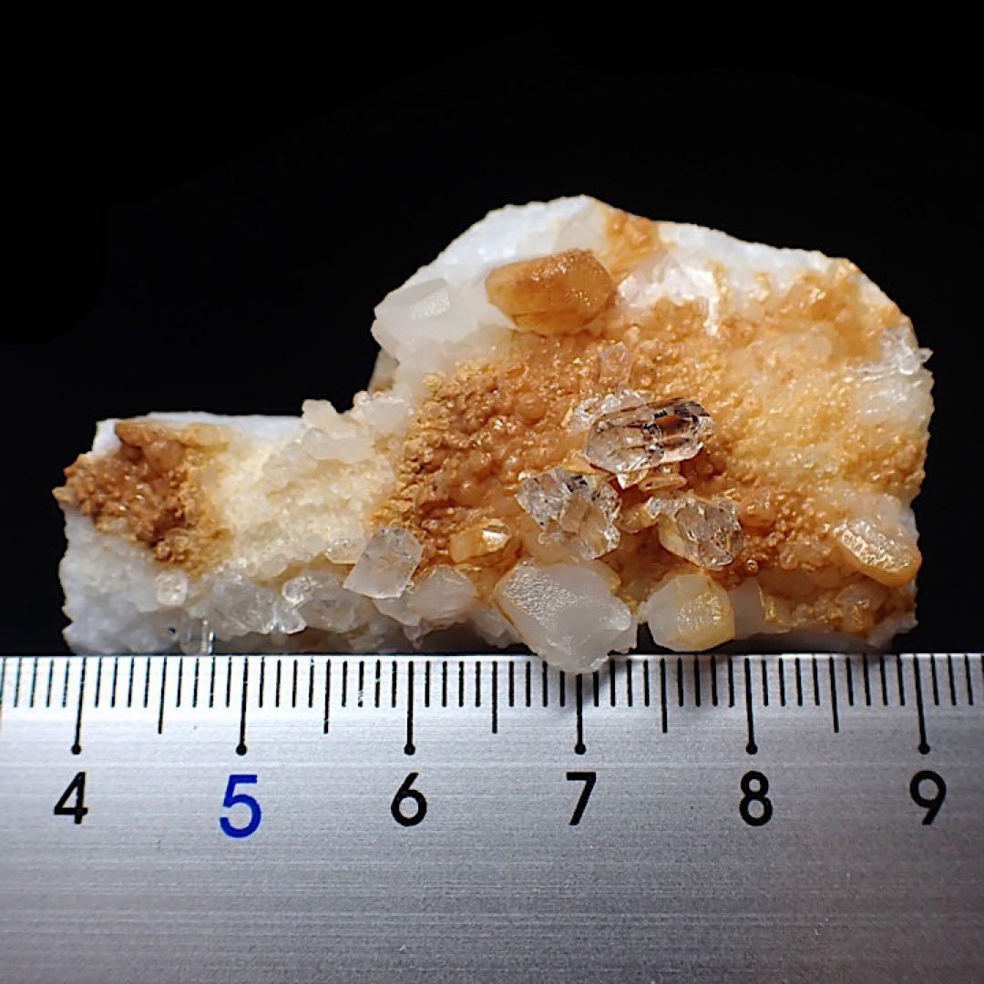 イタリア/カラーラ産】ダイヤモンドクォーツ