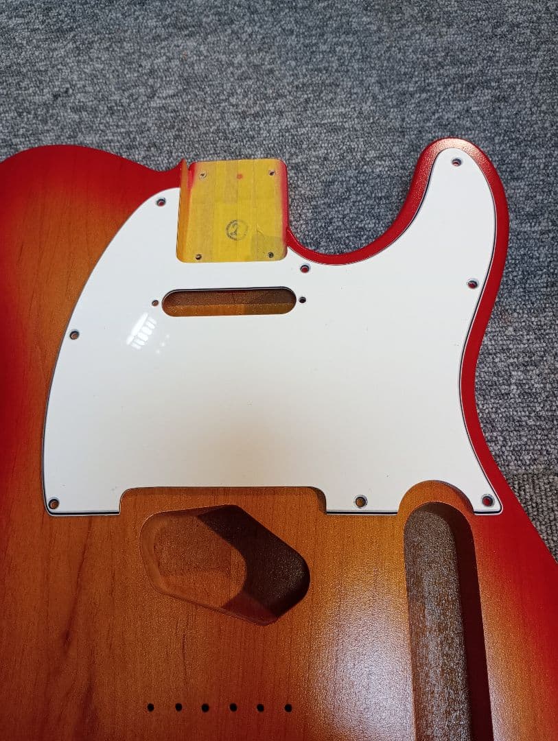 テレキャスボディ チェリーサンバースト フルラッカー塗装 2.07kg