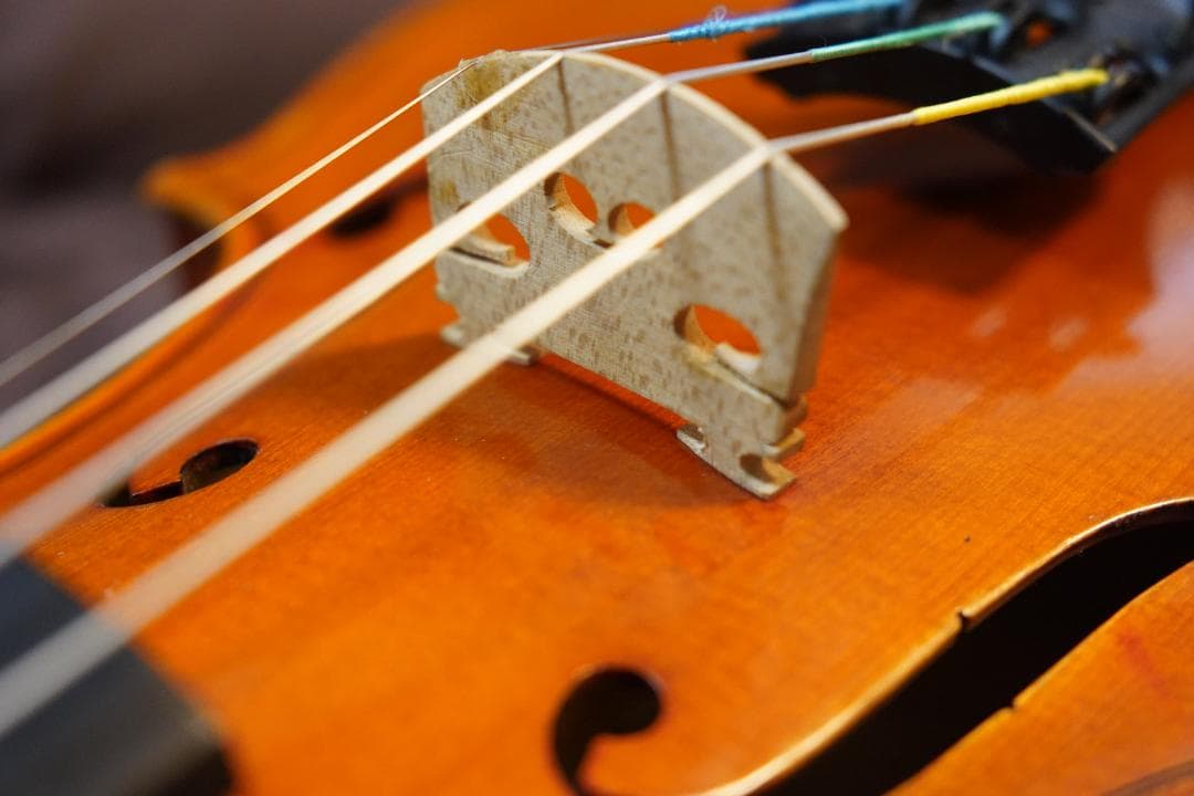 【黄金期・良音】　スズキ　バイオリン　No.330 3/4　80年代　新品弓