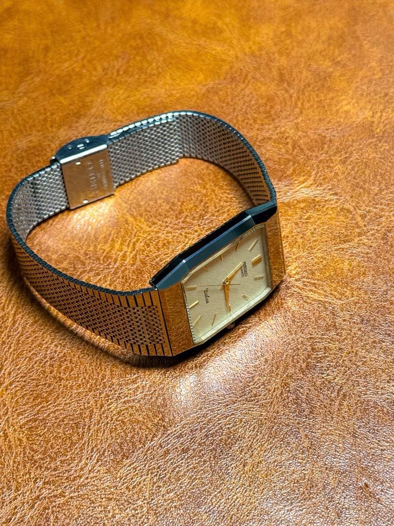 A111希少 稼動品 SEIKO DOLCE レクタンギュラー80年代