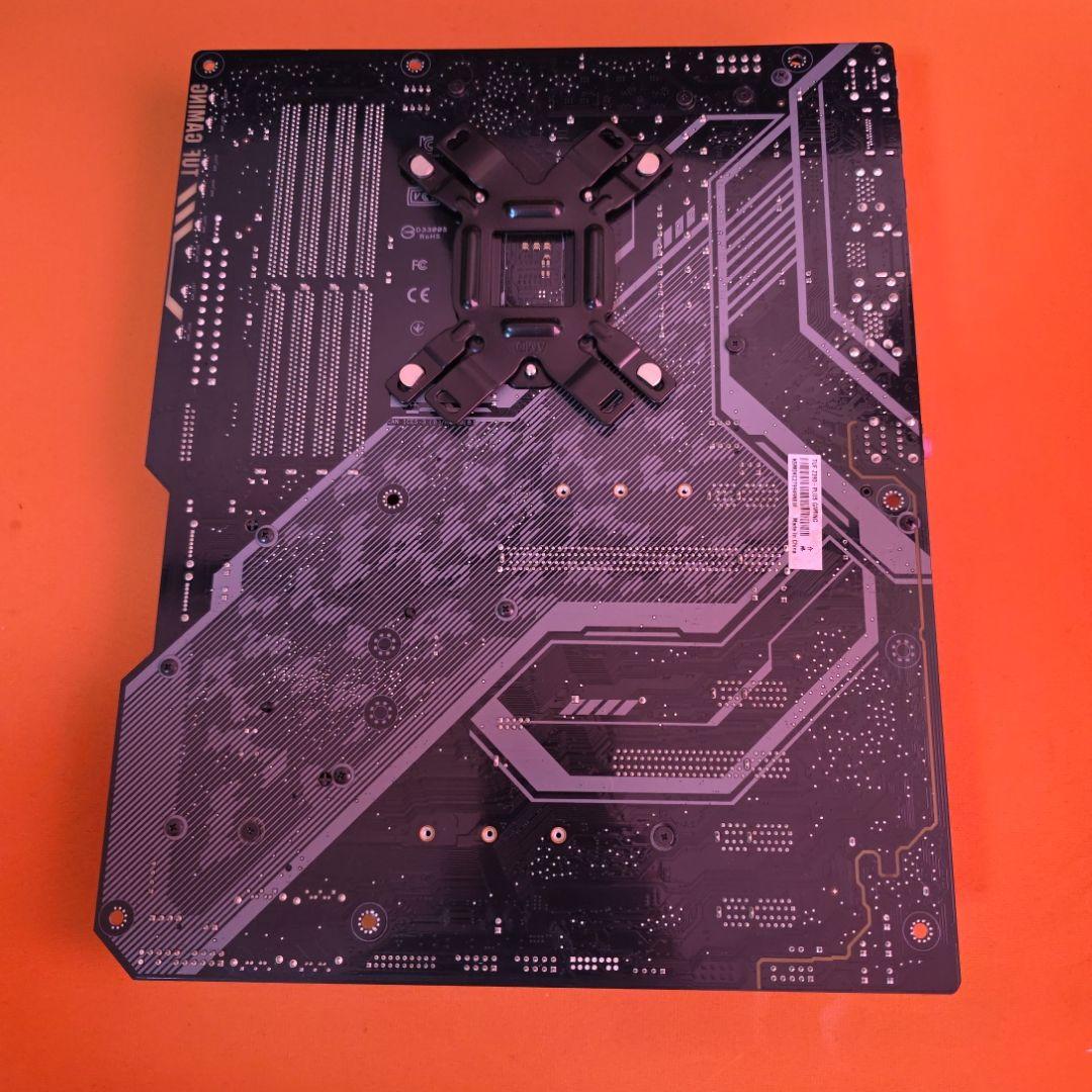 ASUS Z390 + i7 8700 +DDR4 16GB