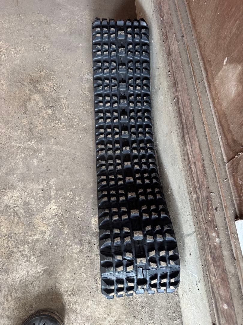 ゴムクローラー 2本セット ヤンマーYSR1300 230×72×35 中古、