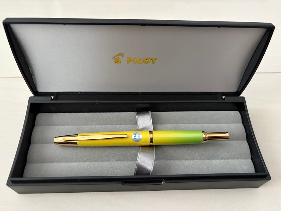 パイロット万年筆 キャップレスデシモ ナガサワ文具限定 神戸