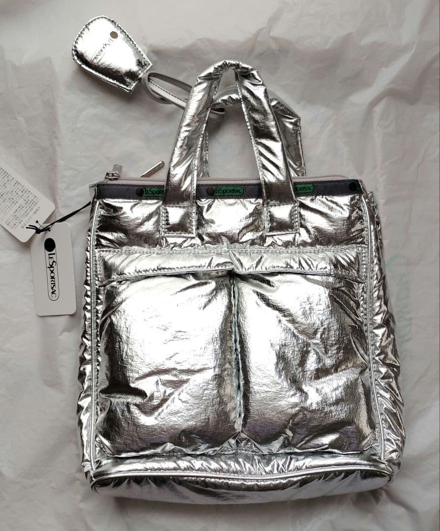 メタリックシルバーショルダーバッグ