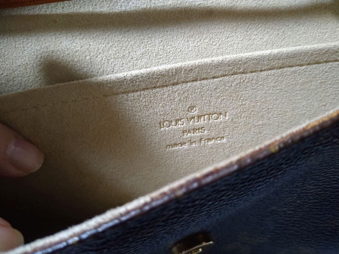 ルイヴィトン　LOUIS VUITTON　ポシェットツイン　ショルダーバッグ