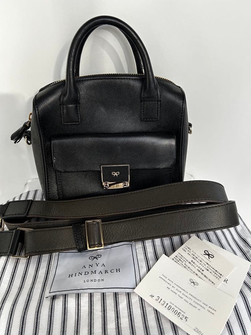 【kumako様】ANYA HINDMARCH 黒 レザー ショルダーバッグ