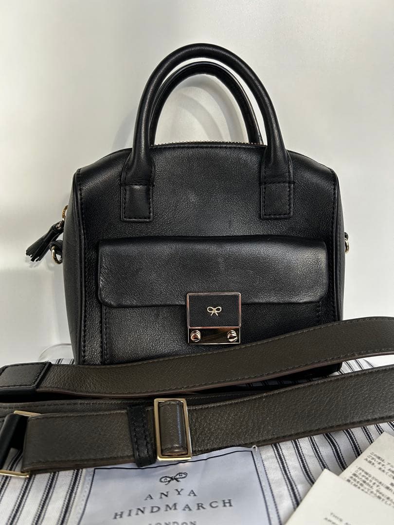 【kumako様】ANYA HINDMARCH 黒 レザー ショルダーバッグ
