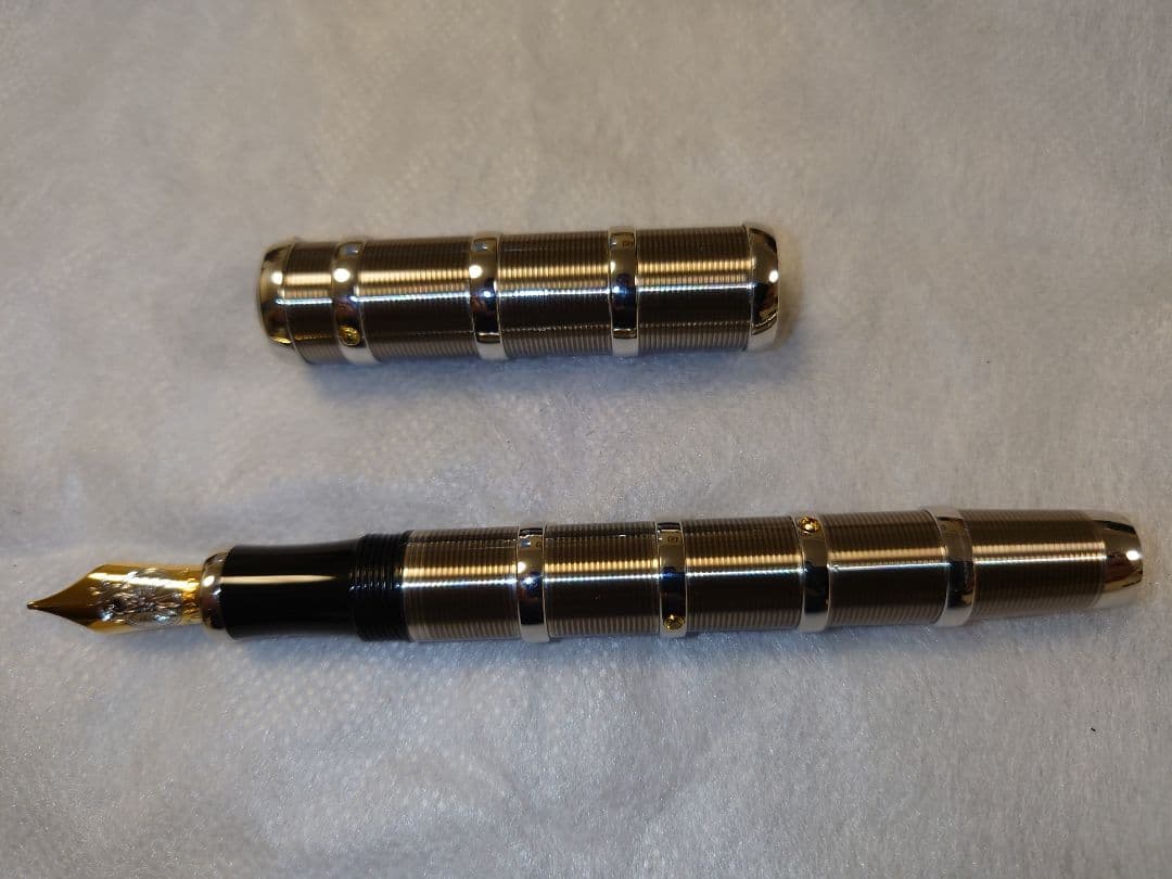 MONTBLANC モンブラン 万年筆 2003 ニコラス・コペルニクス - メルカリ