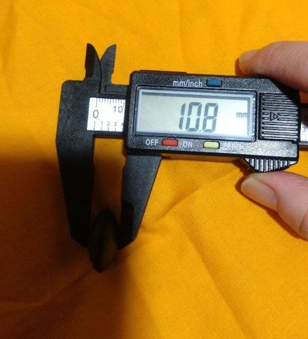 高級囲碁セット/国産 本榧6.4寸（美品）本蛤碁石、那智黒38号