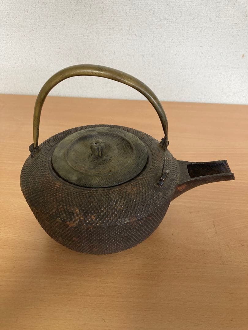 S167平丸霰地紋 鉄瓶 釜師 佐藤浄清造 共箱 茶道具 S167平丸霰