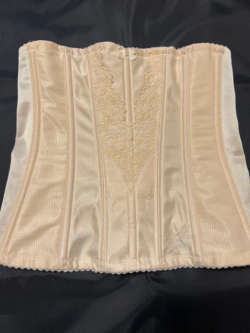 FOUR SIS & CO. ブライダルインナー E70