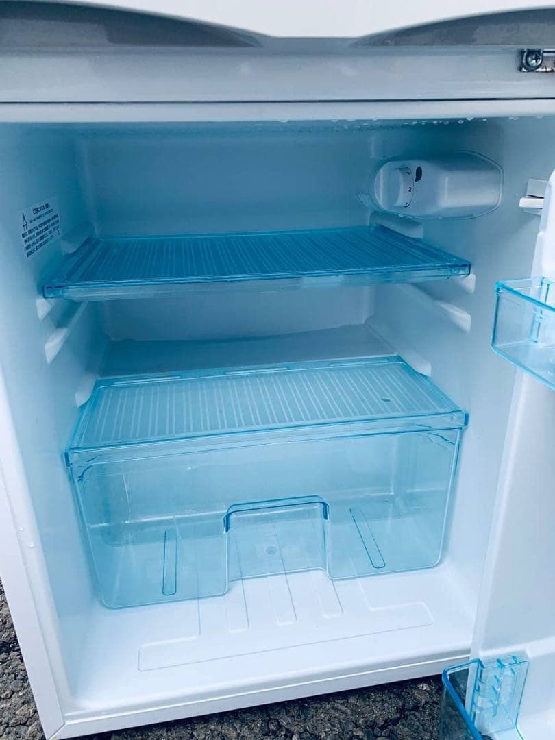 送料設置無料 ユーイング ノンフロン冷凍冷蔵庫 UR-FG110J ①