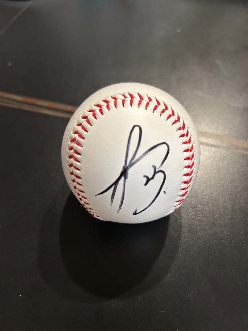 周東佑京 サインボール 直筆 - メルカリ