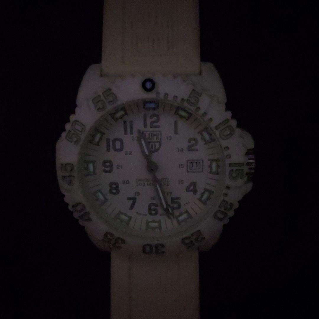 Luminox 3050 ホワイト ラバーベルト 時計