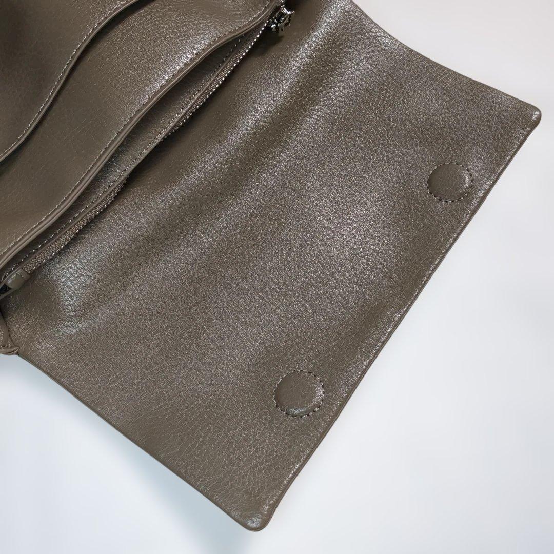 未使用品 nouer ヌエール ボトムエンボスロゴバッグ ショルダーバッグ