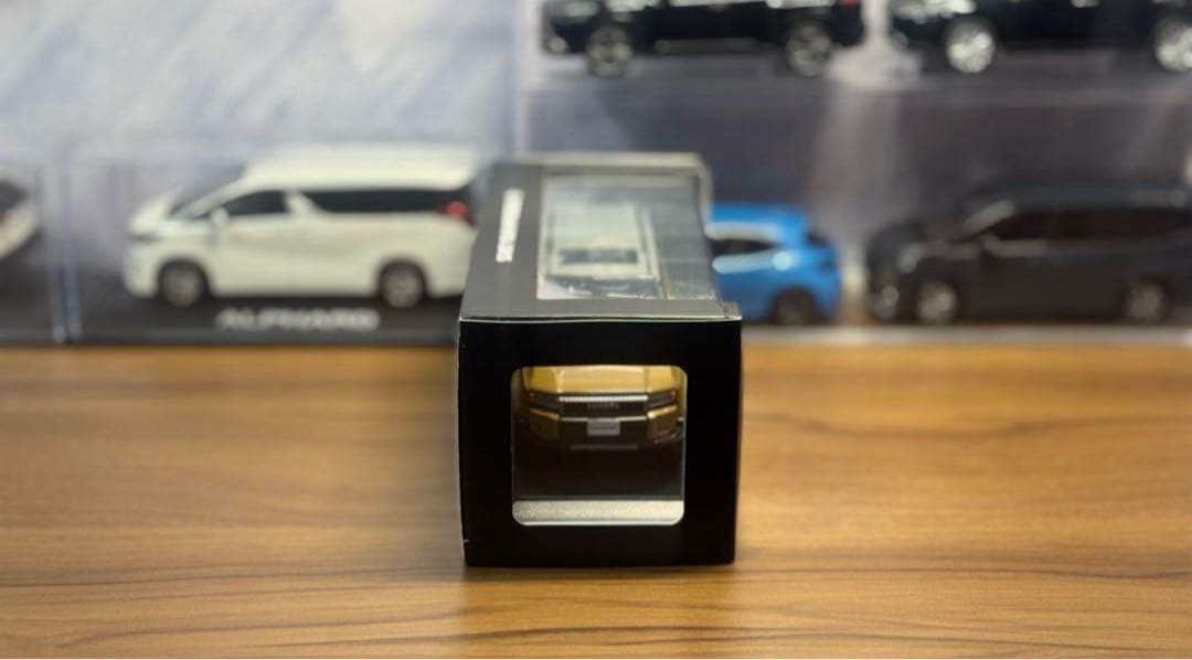 トヨタ　ランドクルーザー　250 カラーサンプル　ミニカー