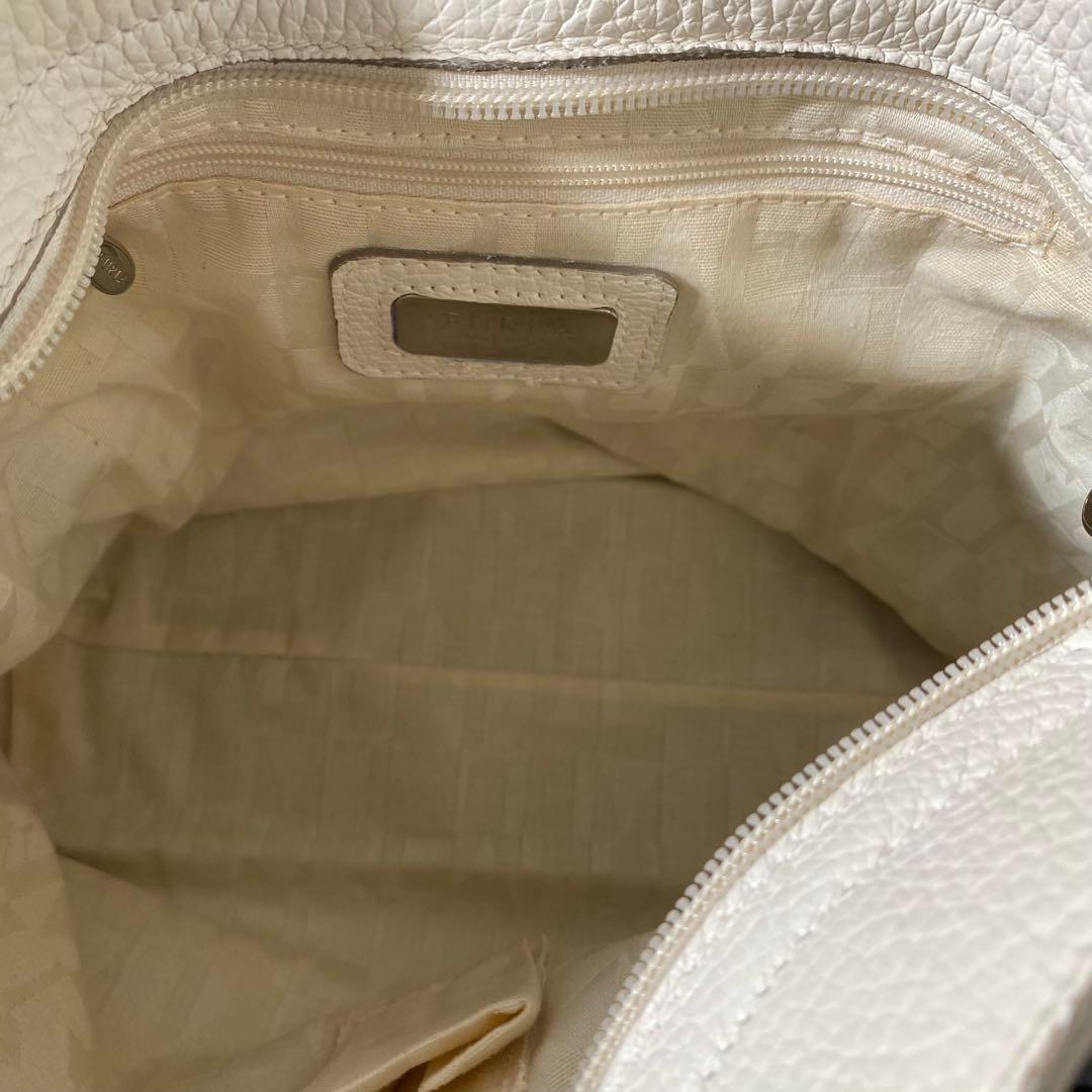 新品　FURLA フルラ　ワンショルダーバッグ　ホーボー　レザー　アイボリー