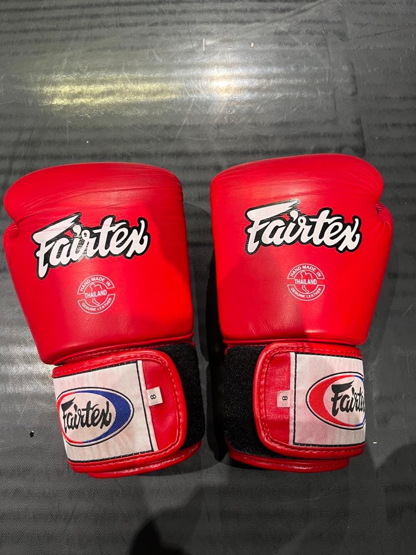 [値下済]Fairtex ボクシンググローブ 8oz レッド 値下済]Fairtex ボクシンググローブ 8oz レッド 値下済]Fairtex