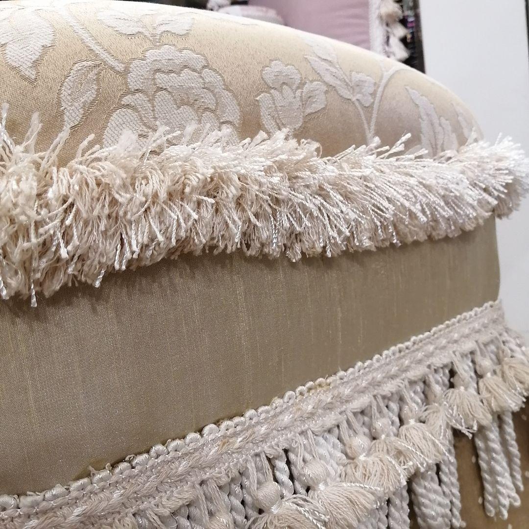 Φ【美品】ジェニファーテイラー Heirloom オットマン フットスツール ①