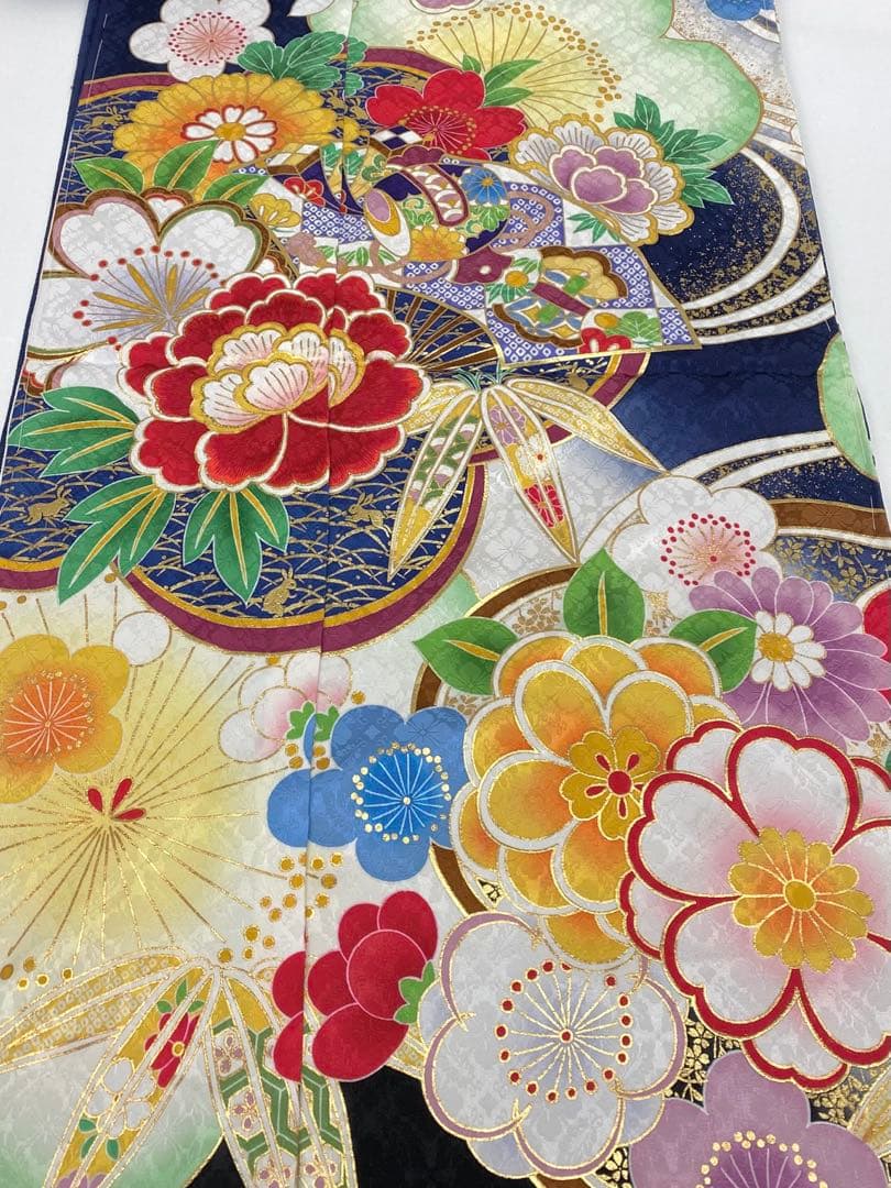振袖 仮絵羽 京友禅 刺繍 金彩 紋意匠 牡丹 大輪 正絹 未仕立て品