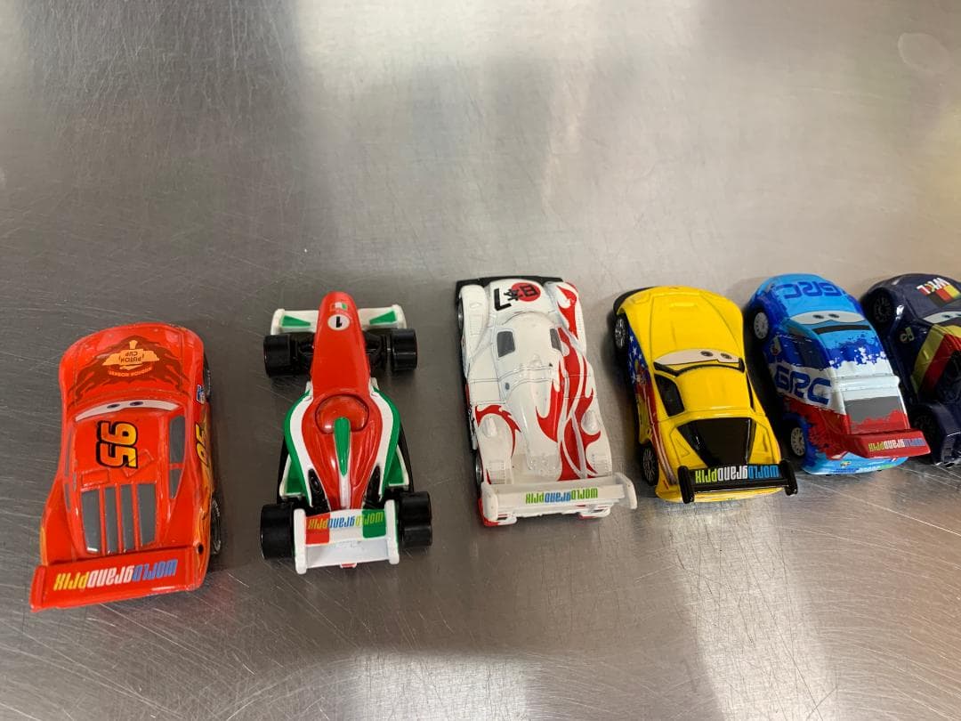 カーズ トミカ ワールドグランプリ 11台セット 中古美品 - メルカリ